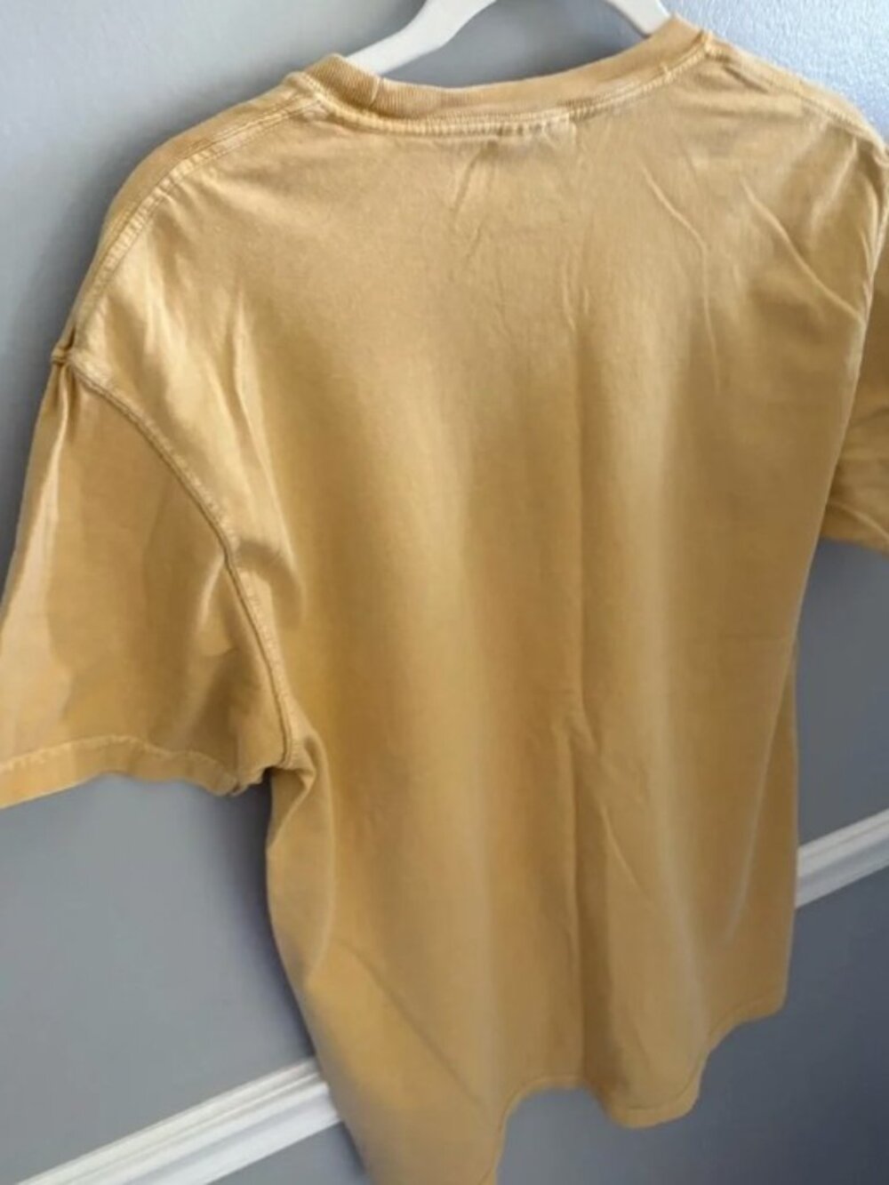 Comfort Colors "Here Comes the Sun" T-shirt - Picture 2 of 4